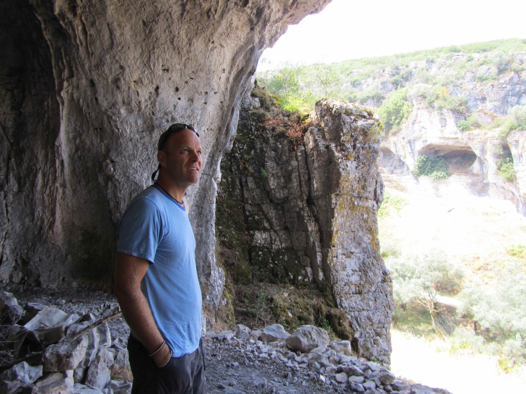 Exploring the Buracas do Casmilo valley, with caves formed by an ancient underground river